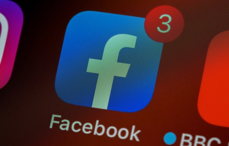 Aplikasi Facebook mendadak force close di iPhone ?